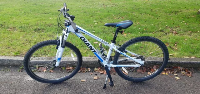 GIANT REVEL MOUNTAIN bike 10 14 xxs 120.00 PicClick UK